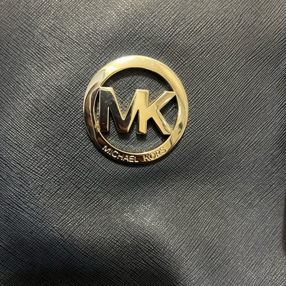 Authentic Michael Kors Purse - Picture 4 of 12